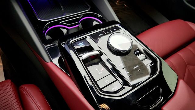 2025 BMW i5 xDrive40 - 22950761 - 16