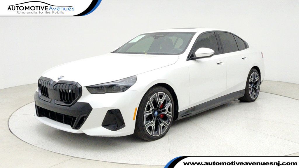 2025 BMW i5 xDrive40 w/ M Sport, Premium & Driving Assistance Pro. Packages - 22950761 | Video 1