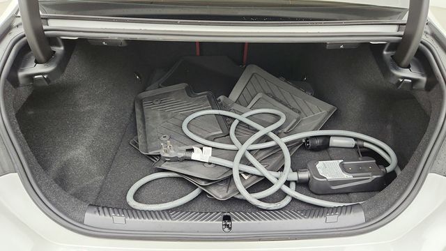 2025 BMW i5 xDrive40 w/ M Sport, Premium & Driving Assistance Pro. Packages - 22950761 - 22