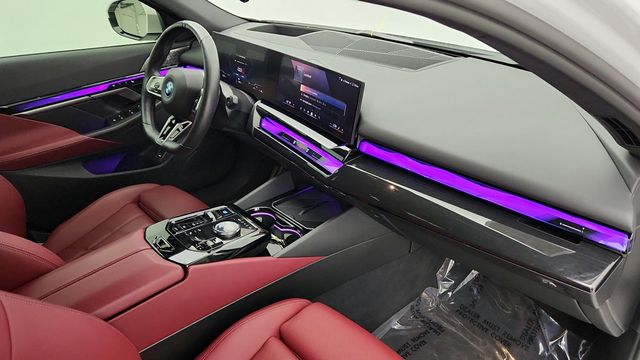 2025 BMW i5 xDrive40 w/ M Sport, Premium & Driving Assistance Pro. Packages - 22950761 - 25