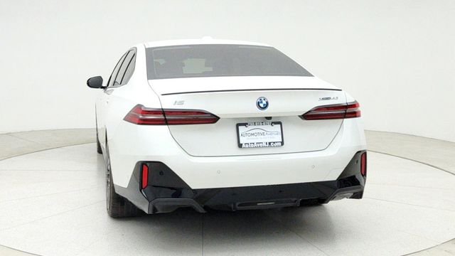 2025 BMW i5 xDrive40 w/ M Sport, Premium & Driving Assistance Pro. Packages - 22950761 - 5