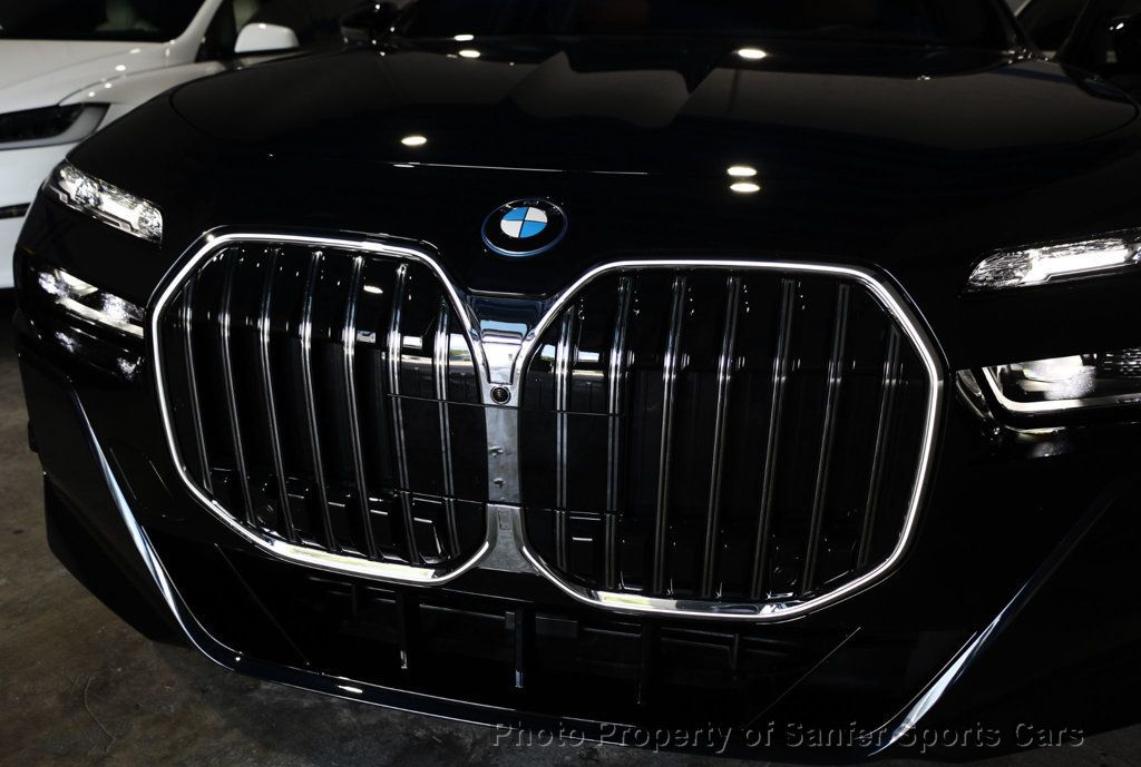 2025 BMW i7 M70 - 22871510 - 11