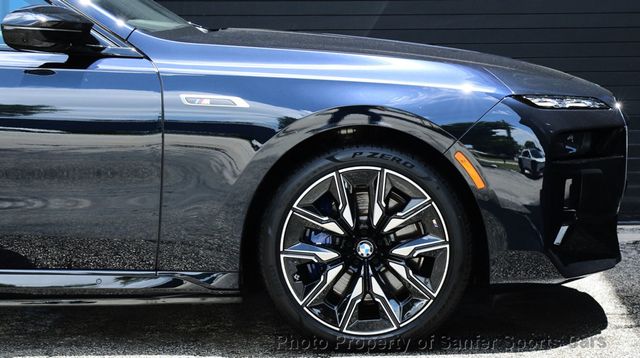 2025 BMW i7 M70 - 22871510 - 17
