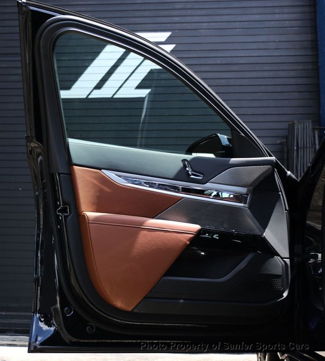 2025 BMW i7 M70 - 22871510 - 20