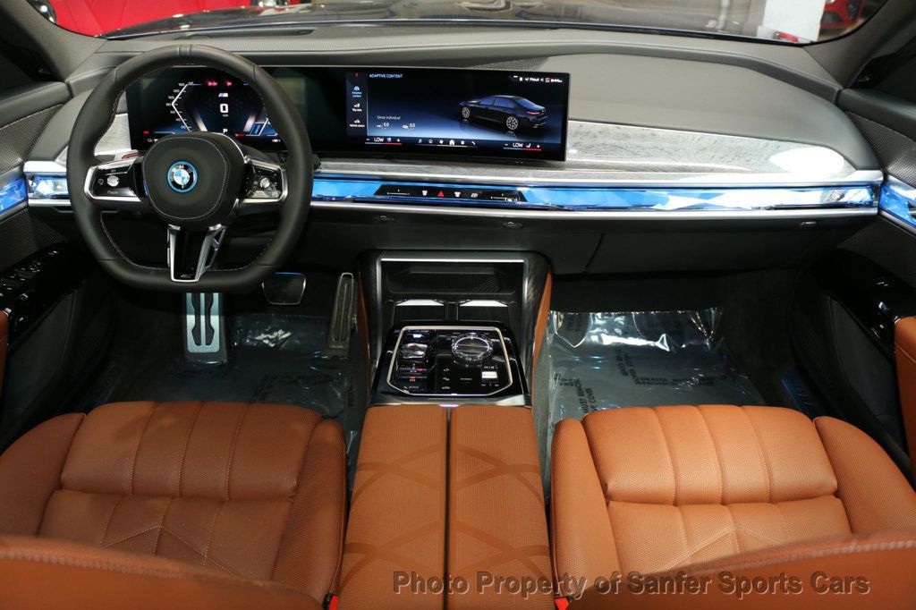 2025 BMW i7 M70 - 22871510 - 26