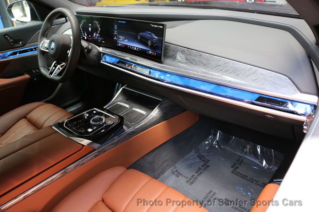 2025 BMW i7 M70 - 22871510 - 27