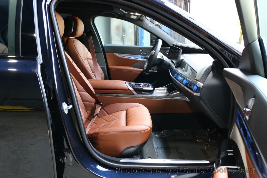 2025 BMW i7 M70 - 22871510 - 31