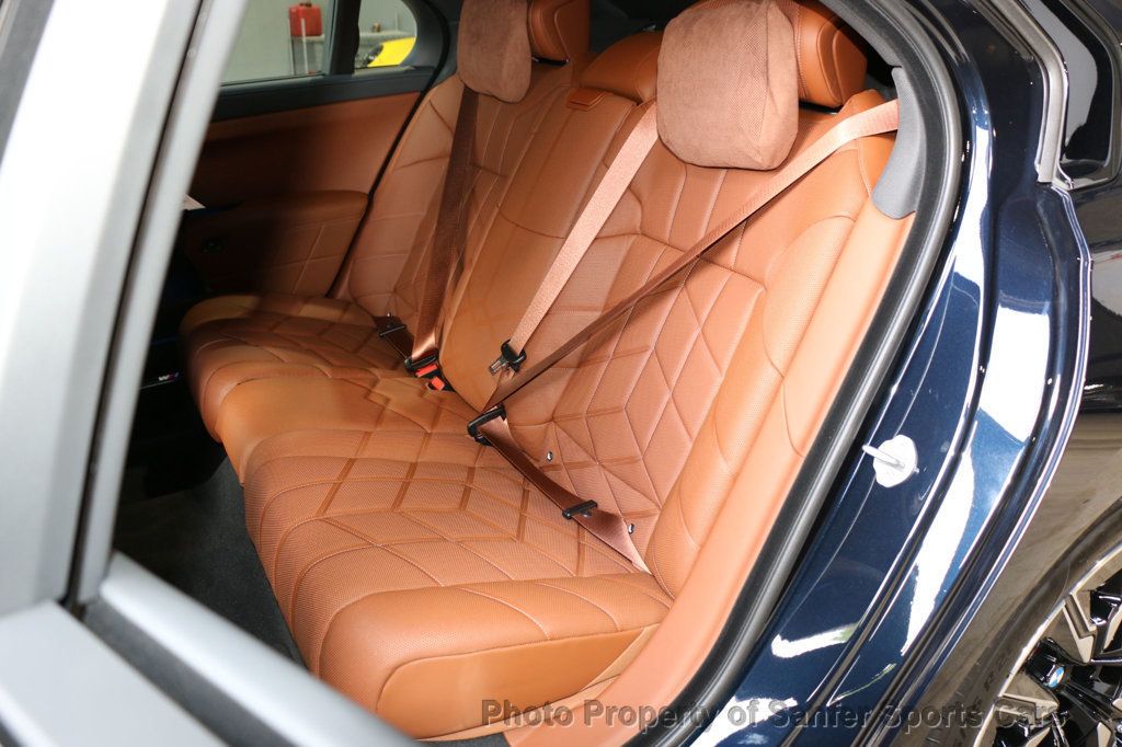 2025 BMW i7 M70 - 22871510 - 33