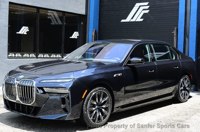 2025 BMW i7 M70 - 22871510 - 3
