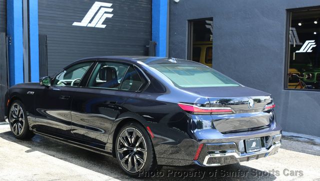 2025 BMW i7 M70 - 22871510 - 4