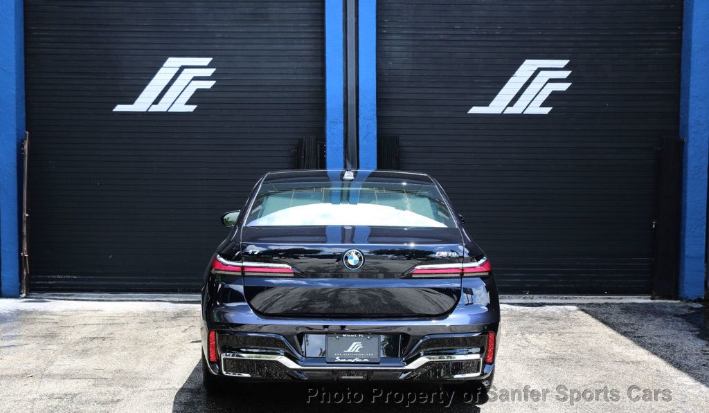 2025 BMW i7 M70 - 22871510 - 6