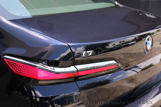 2025 BMW i7 M70 - 22871510 - 7