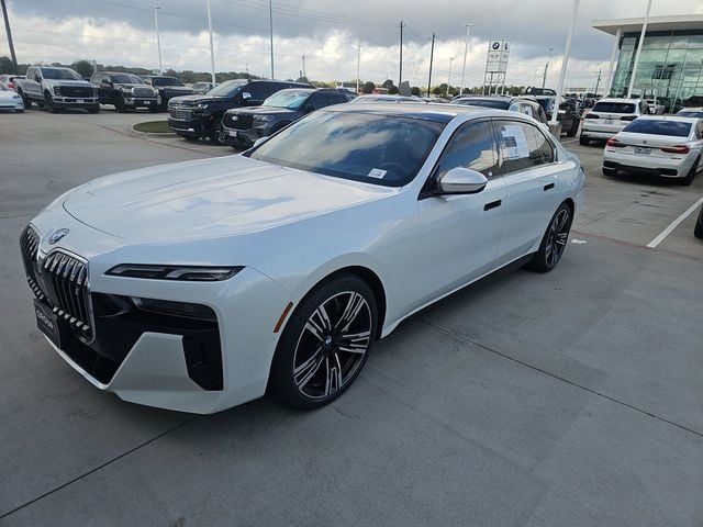 2025 BMW i7 xDrive60 - 22954007 - 0