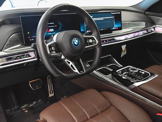 2025 BMW i7 xDrive60 - 22954007 - 17