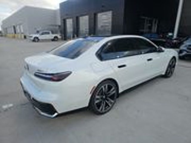 2025 BMW i7 xDrive60 - 22954007 - 1