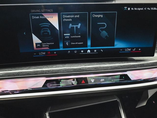 2025 BMW i7 xDrive60 - 22954007 - 25