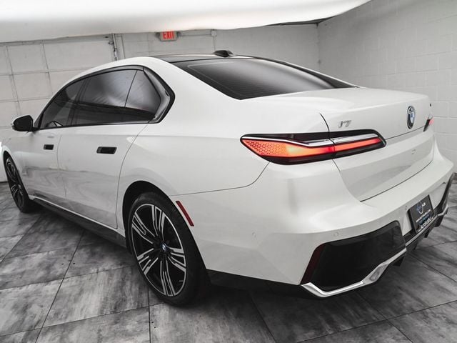 2025 BMW i7 xDrive60 - 22954007 - 5