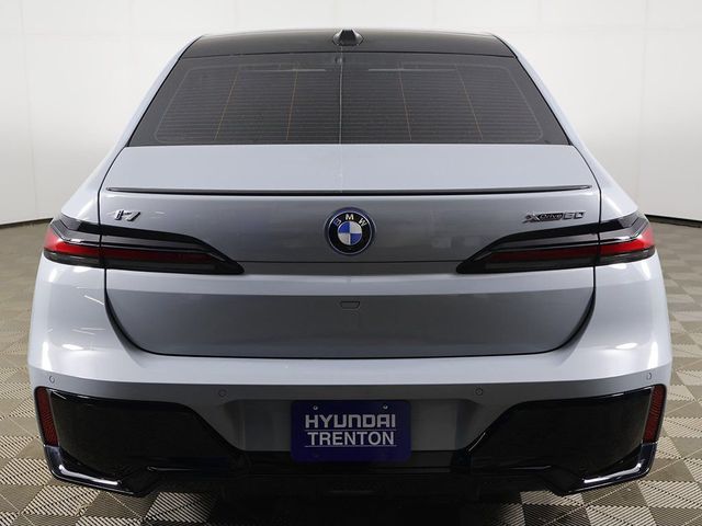 2025 BMW i7 xDrive60 - 23078992 - 14
