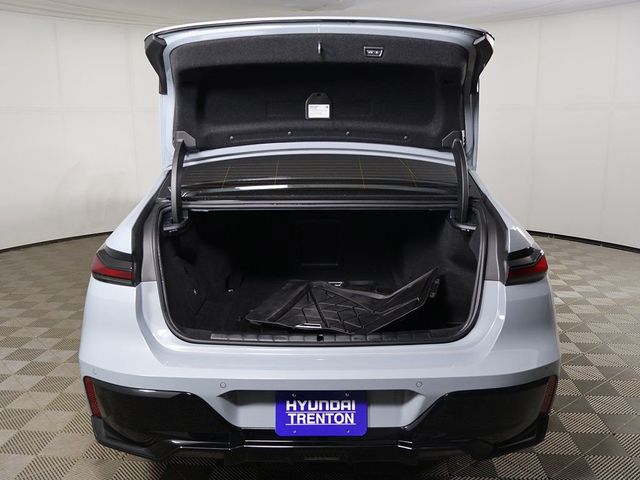 2025 BMW i7 xDrive60 - 23078992 - 18