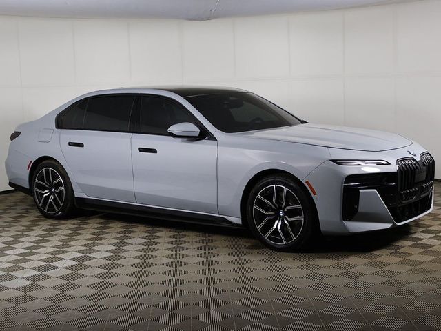 2025 BMW i7 xDrive60 - 23078992 - 1