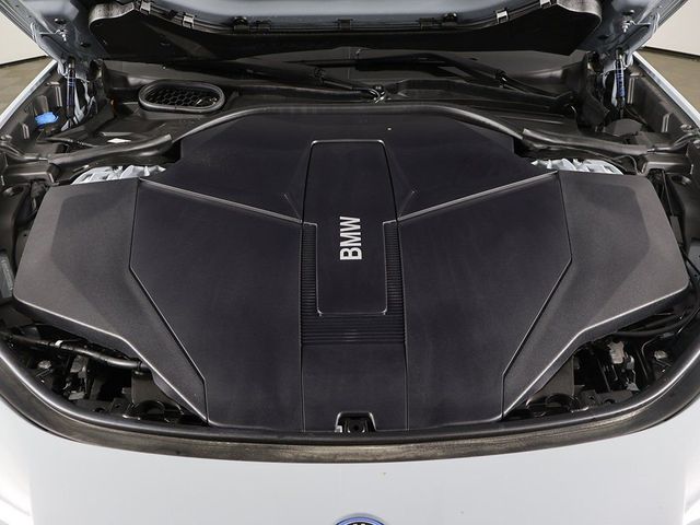 2025 BMW i7 xDrive60 - 23078992 - 21