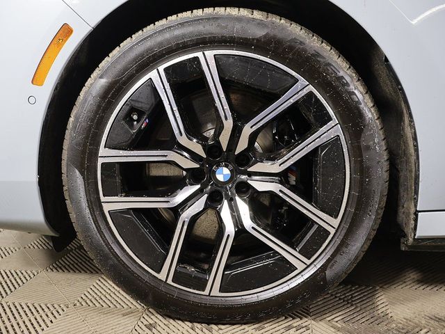 2025 BMW i7 xDrive60 - 23078992 - 22