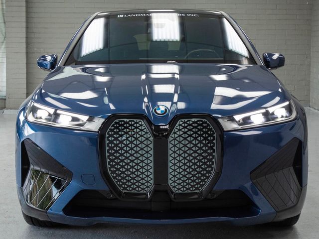 2025 BMW iX