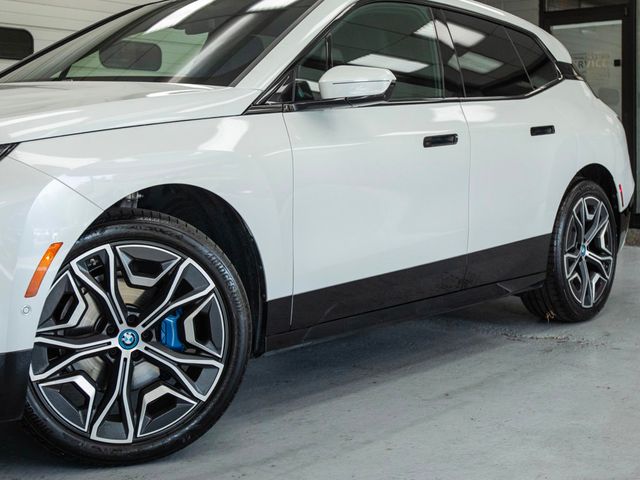 2025 BMW iX  xDrive50 AWD - 23019472 - 9