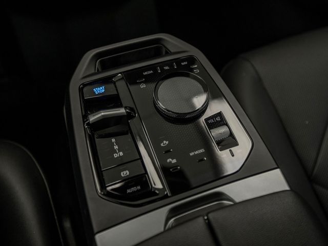 2025 BMW iX  xDrive50 AWD - 23019472 - 17