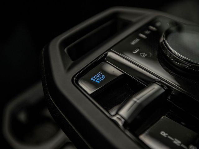 2025 BMW iX  xDrive50 AWD - 23019472 - 18