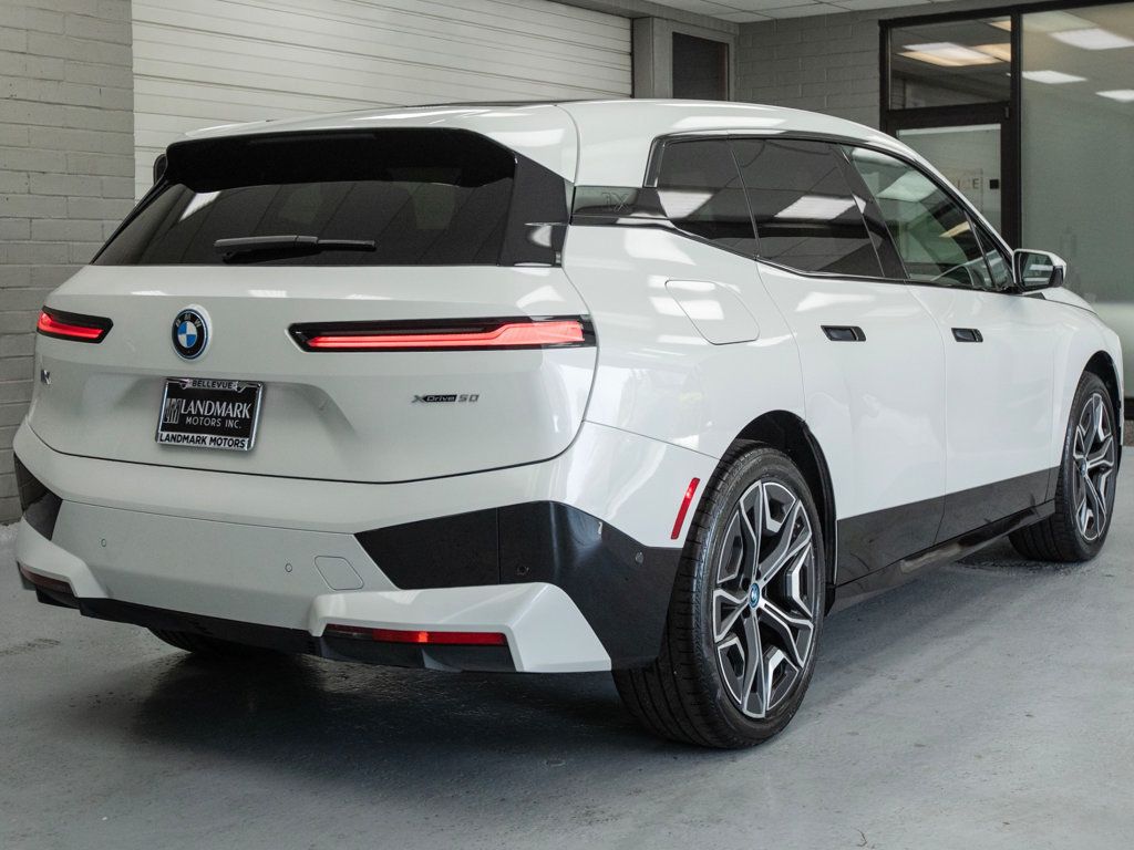 BMW iX photo 29
