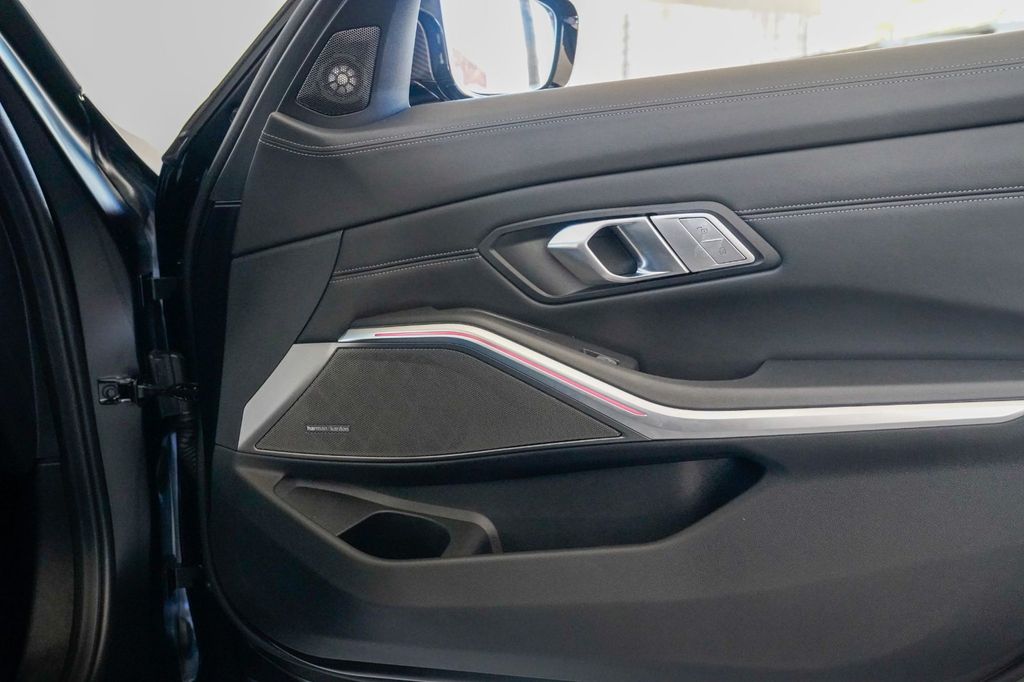 2025 BMW M3 Competition xDrive - 22934363 - 86