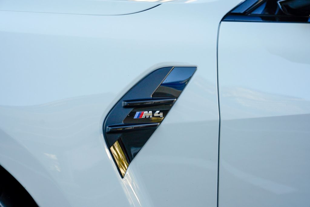 2025 BMW M4  - 22989289 - 43