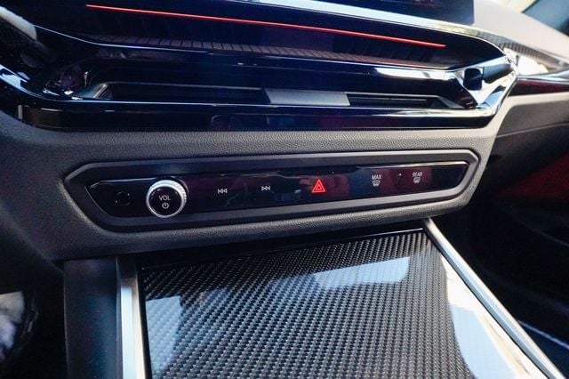 2025 BMW M4  - 22989289 - 68