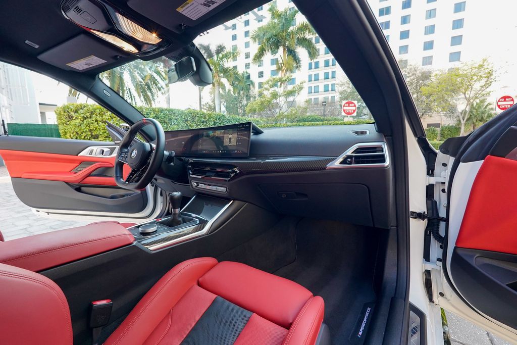 2025 BMW M4  - 22989289 - 79