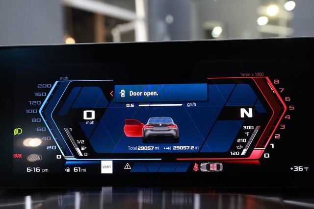 2025 BMW M4 Base - 22982162 - 21