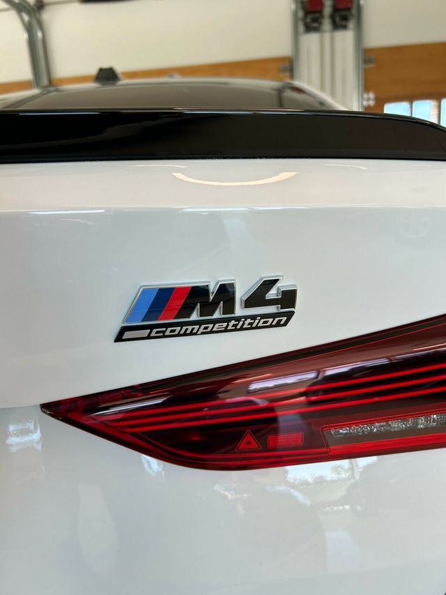 2025 BMW M4 Competition xDrive - 23010403 - 11