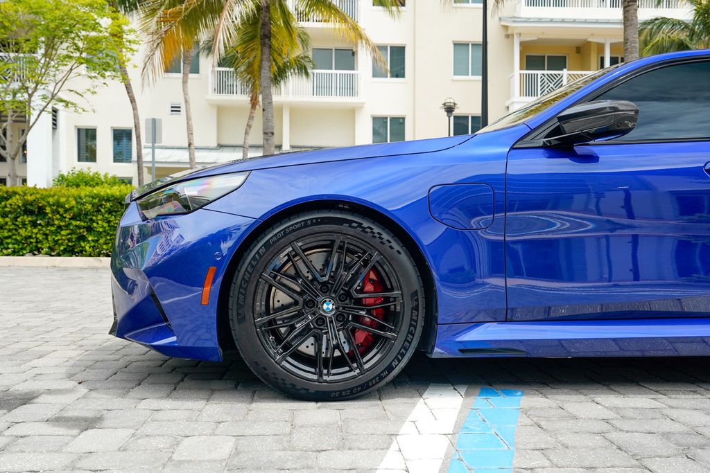 2025 BMW M5  - 23053855 - 12