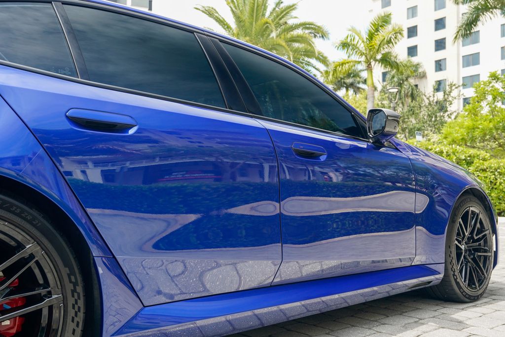 2025 BMW M5  - 23053855 - 28