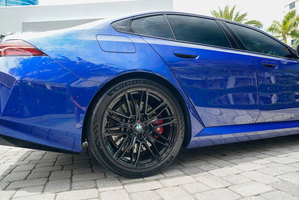 2025 BMW M5  - 23053855 - 29