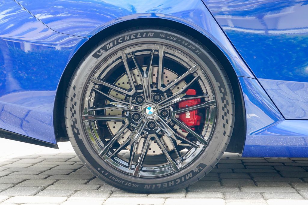 2025 BMW M5  - 23053855 - 31