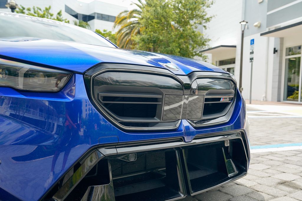 2025 BMW M5  - 23053855 - 39