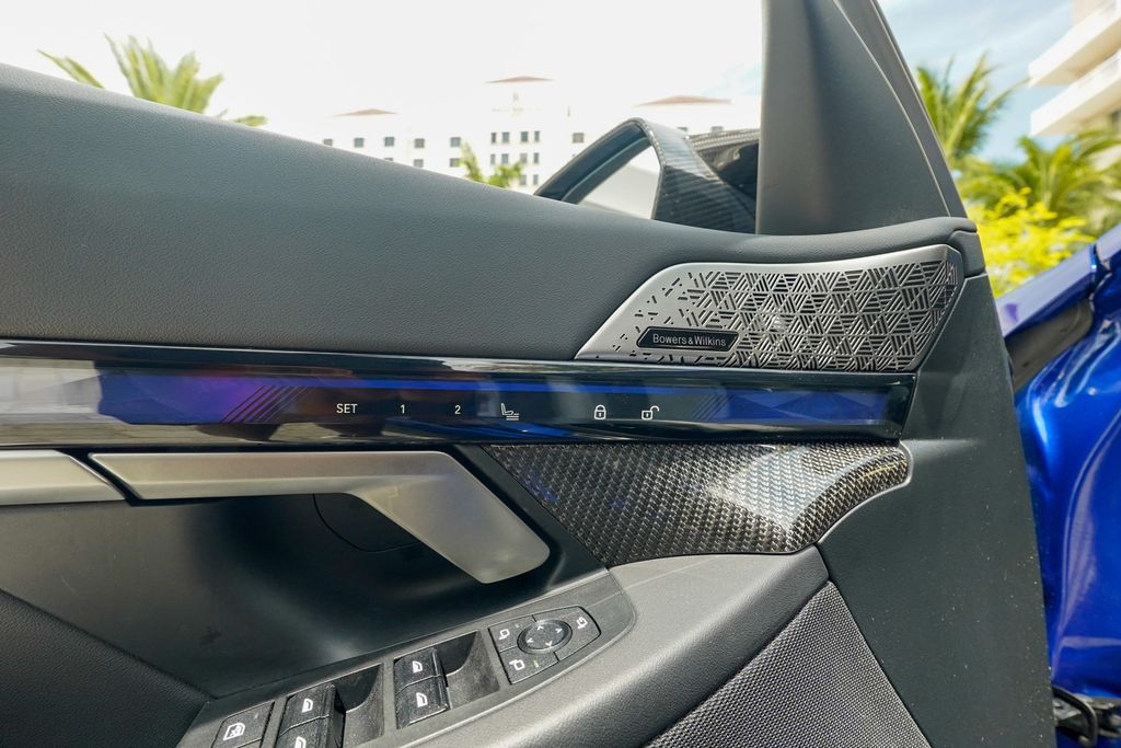 2025 BMW M5  - 23053855 - 52