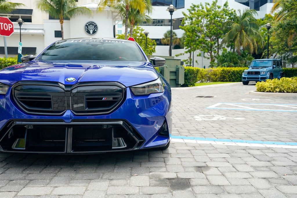 2025 BMW M5  - 23053855 - 7