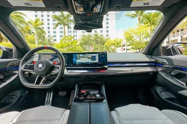 2025 BMW M5  - 23053855 - 81