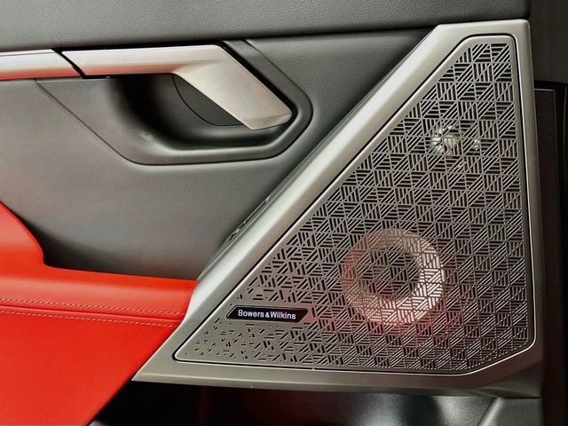 2025 BMW M5  - 23083581 - 19