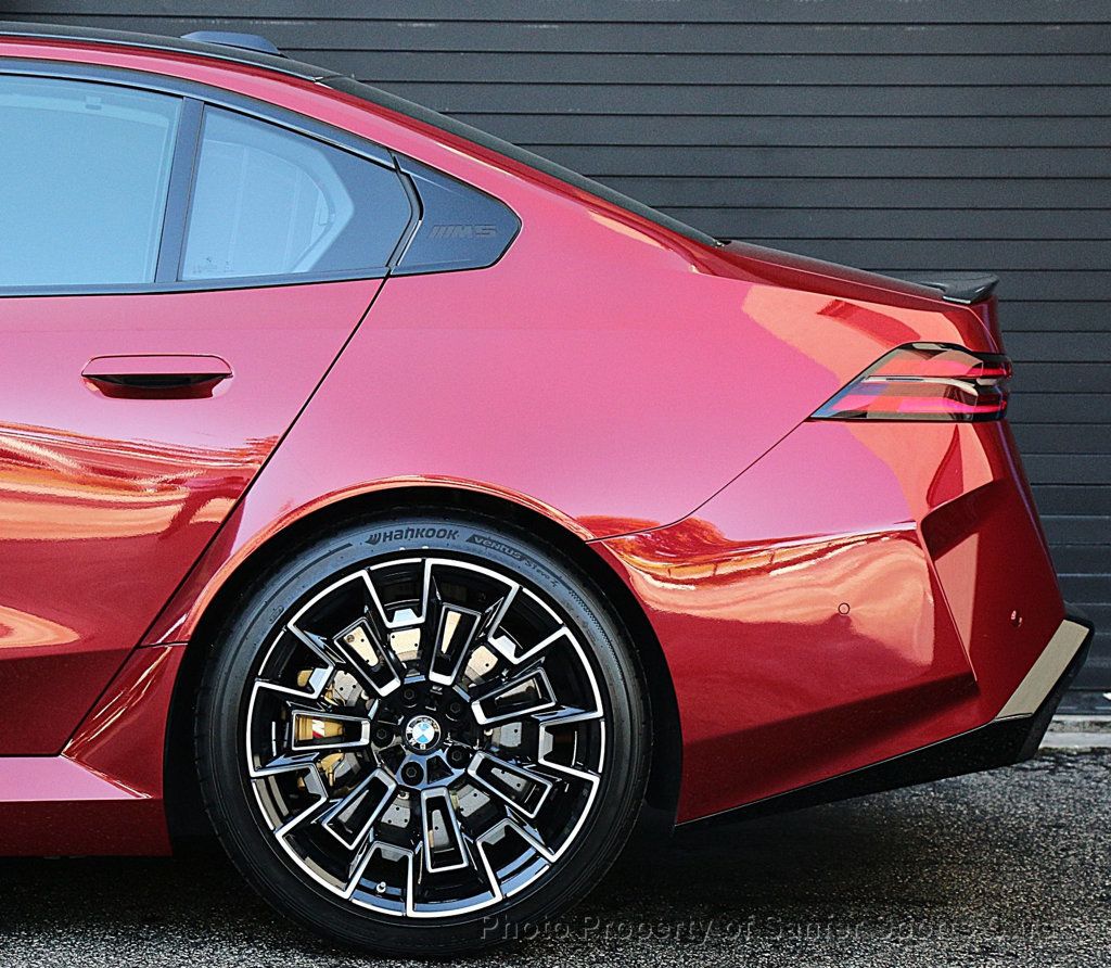 2025 BMW M5  - 22999652 - 18