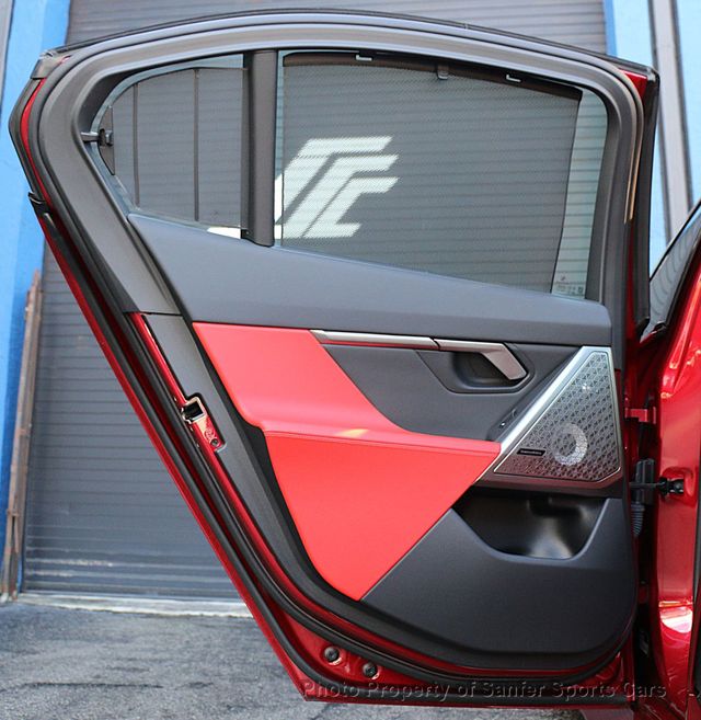 2025 BMW M5  - 22999652 - 23