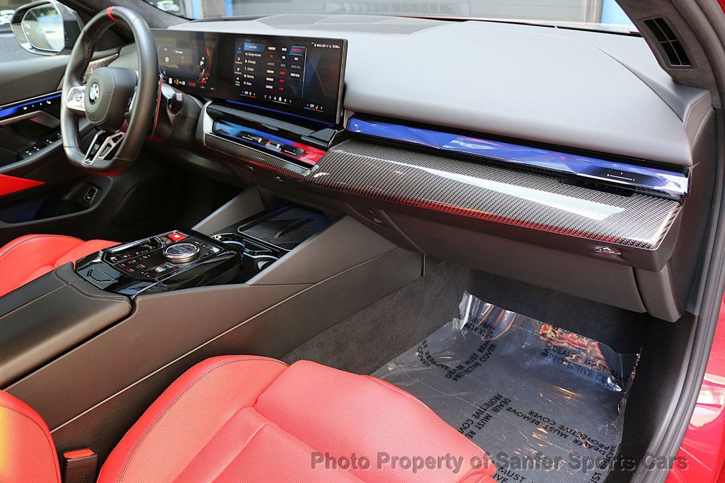 2025 BMW M5  - 22999652 - 27