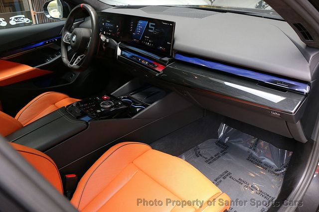 2025 BMW M5  - 23067511 - 23